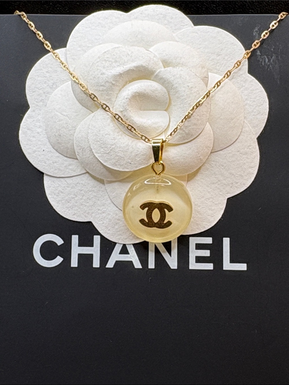 CHANEL⭐️ Authentic Gold-Tone CC Resin Pendant W/ Real 14kt Gold Chain